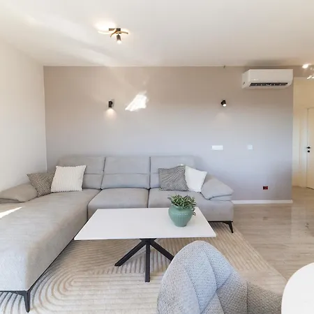 Azure Vista By Belmont Realty * Zadar
